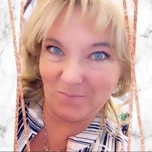 Meet your Posher, Lucy